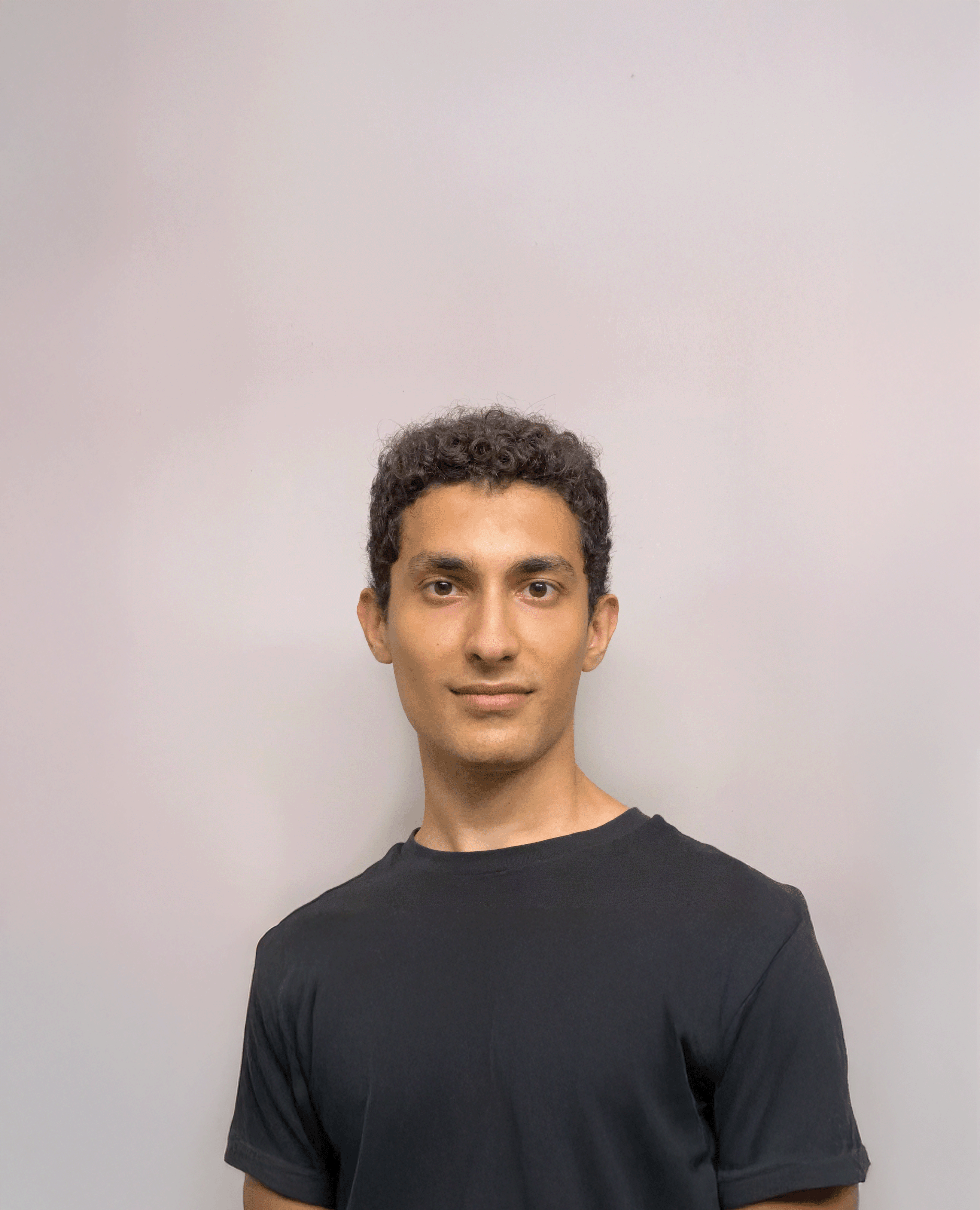 Portraitfoto von Hassan Ayaz