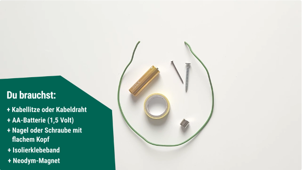 Materialien für ein DIY-Projekt sind zu sehen: eine Batterie, Kabeldrähte, Schrauben, Isolierband und ein Magnet.